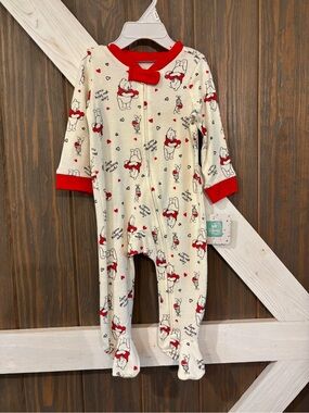 Disney Winnie The Pooh Love You Beary Much Footed Sleeper 6-9 months